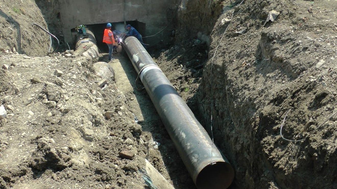  Investiții de peste 54 de milioane de euro în infrastructura de apă și canalizare a județului Brașov / În prima etapă se extinde rețeaua de apă și canalizare cu 12 kilometri