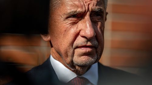 VIDEO Alegeri parlamentare în Cehia: Partidul lui Andrej Babiš, miliardarul populist judecat pentru corupție, a câștigat cu 34,7% / Pe locul doi, alianța premierului Petr Fiala, cu 23,2% / Stânga n-a intrat în Parlament / Babiš e aliatul lui Viktor Orban și vrea diminuarea susținerii Ucrainei