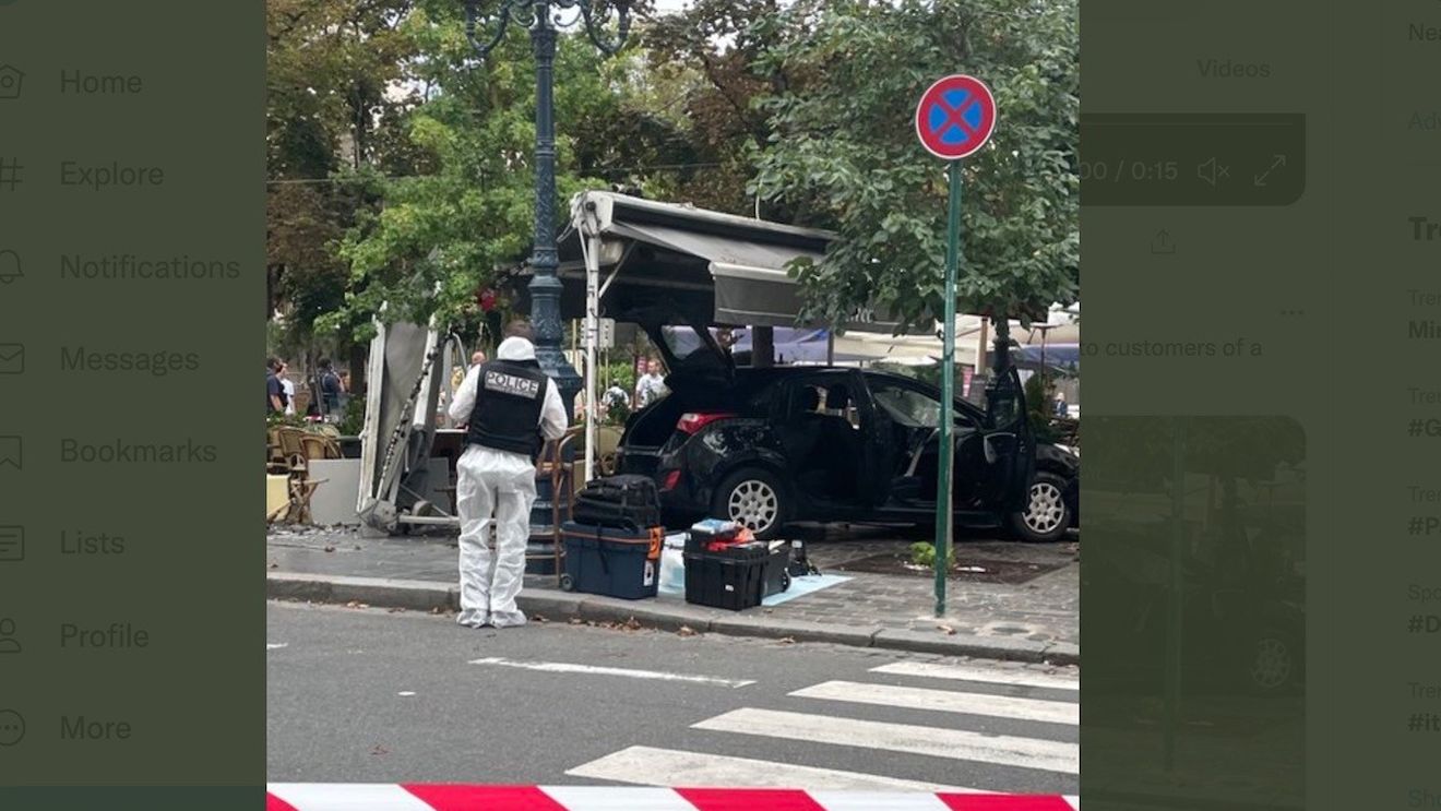 VIDEO Franţa: Şase persoane au fost rănite după ce o maşină a intrat într-o terasă aglomerată / Mașina era condusă de o femeie, care este posibil să aibă probleme psihice