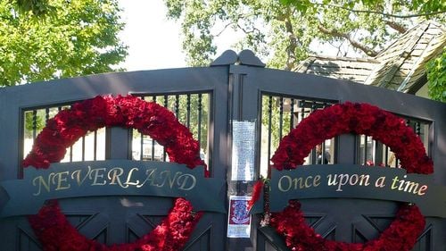 Neverland, domeniul lui Michael Jackson, a fost vândut cu 22 de milioane de dolari, cu mult sub prețul cerut/ Agent imobiliar, despre tranzacție: „Un chilipir”