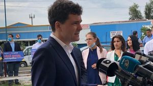 VIDEO Nicuşor Dan: Bilanţul administraţiei Gabriela Firea - revoluţia în trafic - zero, RADET - faliment