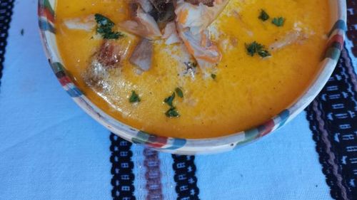 Ciorba ciocăneșteană cu păstrăv afumat, motiv de promovare turistică în Suceava / Ciorba a devenit marcă înregistrată și va putea fi degustată doar în comuna Ciocănești