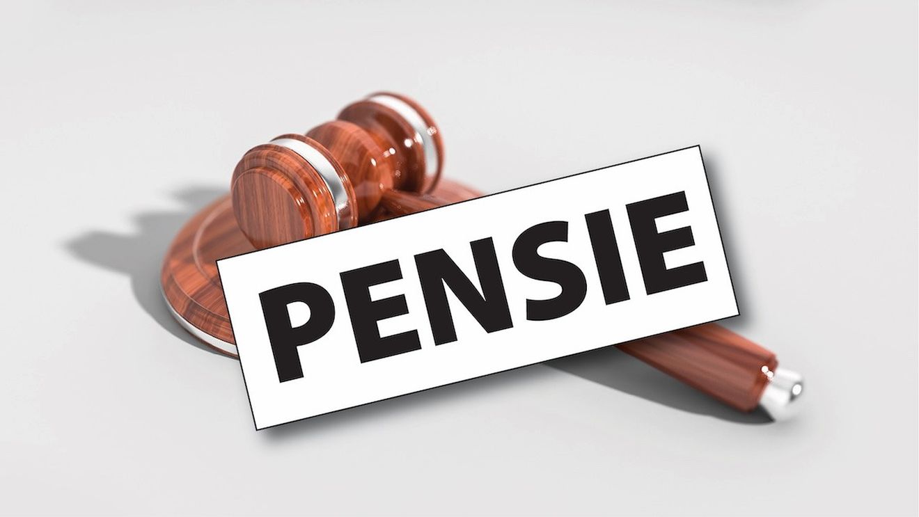 Încă cinci judecători eliberați din funcție de președintele Iohannis în urma pensionării