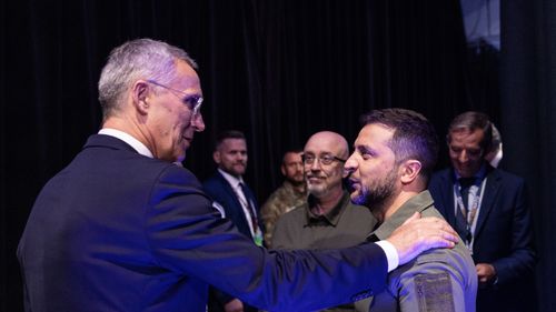 Trebuie să ne pregătim pentru un război lung în Ucraina, avertizează șeful NATO: ”Dacă Volodimir Zelenski şi ucrainenii încetează să lupte, ţara lor nu va mai exista”