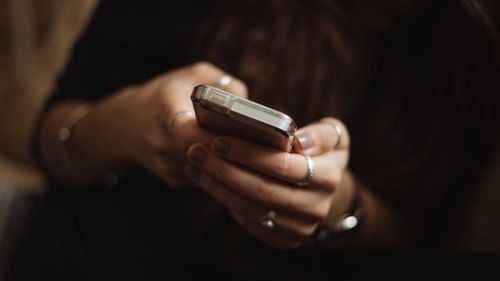 Datele a 73 de milioane de foşti şi actuali utilizatori ai unei companii de telefonie americană au fost publicate pe ”dark web”