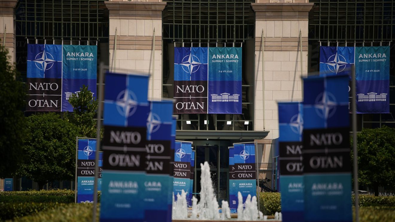 Summitul NATO de la Ankara, ziua 2: România, Turcia și Bulgaria, scut naval la Marea Neagră / Nicușor Dan nu vede „un risc” de retragere a trupelor SUA din Europa / NATO, aproape de un acord pentru extinderea conductelor de combustibil spre est
