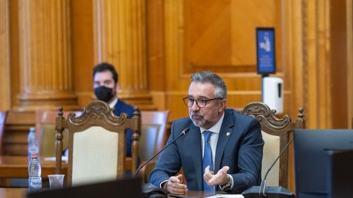 Ministrul Romașcanu, după ce a fost acuzat de Clotilde Armand că blochează o expropriere: Un sigur comentariu, nu pot încălca legea nici măcar pentru doamna Armand