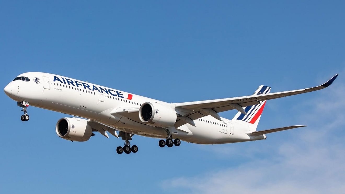 Air France a suspendat zborurile între Paris și Kinshasa, după primul caz de Ebola confirmat în Franța la o persoană care a zburat cu o aeronavă a companiei