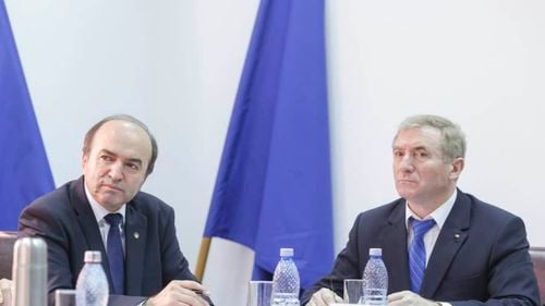 CSM: Raportul lui Tudorel Toader privind revocarea procurorului general nu respectă condiţiile de legalitate. CCR a stabilit că România trebuie să respecte recomandările MCV, iar Comisia Europeană a cerut suspendarea procedurii
