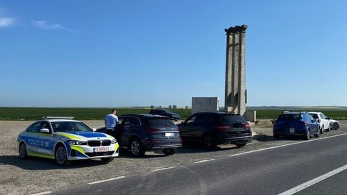 Vitezomanii de pe drumurile Constanța-Tulcea: Polițiștii au reținut duminică 45 de permise în doar patru ore/ Drumurile sunt cunoscute pentru depășirile periculoase pe linie continuă și condusul agresiv