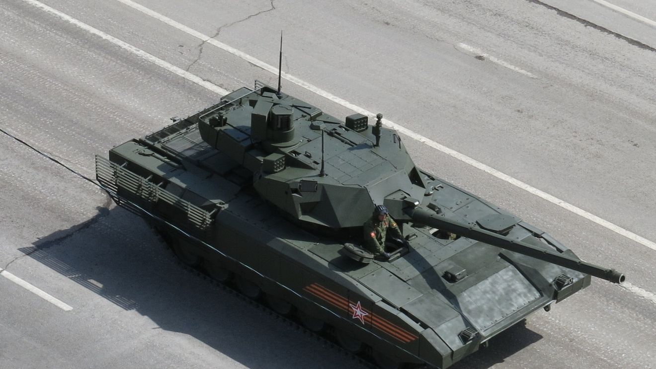 Rusia renunță la ideea de a folosi tancul T-14 „Armata” în Ucraina, din cauza costurilor mari