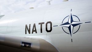 NATO „urmăreşte îndeaproape” situaţia din România după explozia unei drone maritime la Constanţa