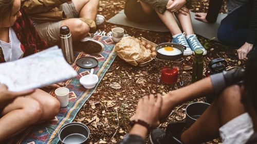 Aproape 250 de școli din București au stabilit programele Săptămâna Verde și Școala Altfel în săptămâna de dinainte de vacanța de Paște, adică 7 – 11 aprilie