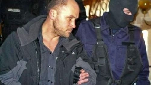 Dezvoltator imobiliar din Iași, reținut după un ultraj petrecut cu o săptămână în urmă / Ziarist local: ”M-a așteptat în casa scării și am crezut în secundele ălea că îmi va rupe în trei maxilarul”