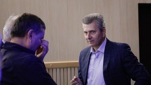 De ce crede primarul din Voluntari că este anchetat de procurori în dosarul Azilele groazei / Pandele susține că funcționarii primăriei ar fi fost instruiți să nu-i spună de un control efectuat la unul dintre centrele de bătrâni din oraș