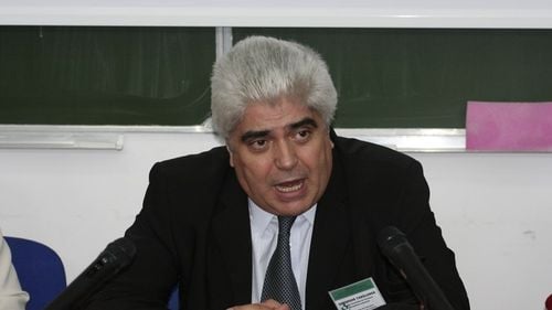 Fostul decan al Facultăţii de Farmacie din Constanța, condamnat la opt ani de închisoare cu executare pentru că a primit de la zece studenți mită între 200 și 600 de euro pentru a-i promova