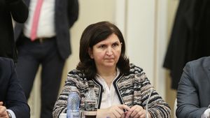 Surse: Corina Popescu a fost demisă de la conducerea Electrica. Va primi o despăgubire de 400.000 de euro / În locul ei vine Alexandru Chiriță, de la Hidroelectrica