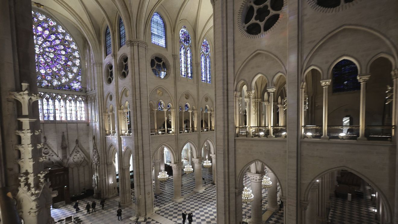 Clopotele Notre-Dame au fost binecuvântate în momentul redeschiderii catedralei - o tradiție care datează din Evul Mediu