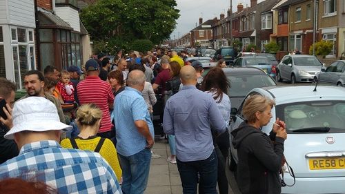 Scrisoarea deschisă a unei românce care a stat degeaba 9 ore la coadă la vot în Marea Britanie