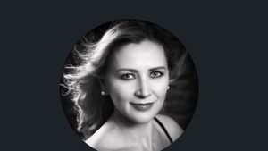 Președinta Agenției de calitate în educație a folosit o diplomă care „nu poate fi echivalată cu diplomă românească de licență în drept” pentru a se angaja consilier juridic la o primărie, la Casa de Pensii București și pentru înscrierea la master
