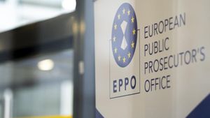 Percheziţii ale Parchetului European la primăria şi spitalul din Oraviţa într-un dosar de fraudă cu fonduri europene de aproape 2 milioane de euro