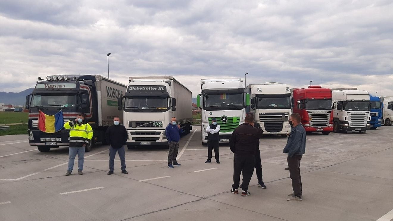 Transportatorii acuză statul că vrea să majoreze impozitele pentru salariații din sector de până la 10 ori și anunță proteste: „Noile prevederi vor aduce în primă fază pierderi anuale de 1,5 miliarde euro”