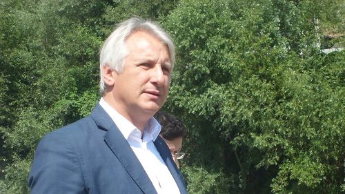 Teodorovici respinge categoric faptul ca guvernul se imprumuta pentru a plati salarii si pensii