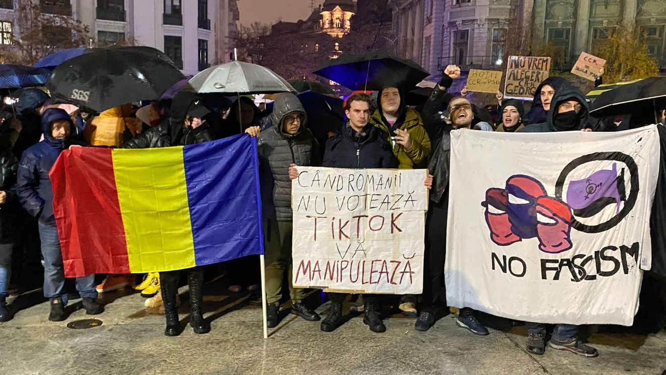 Șefii universităților fac apel la studenți să voteze la prezidențiale pentru rămânerea României în UE și NATO