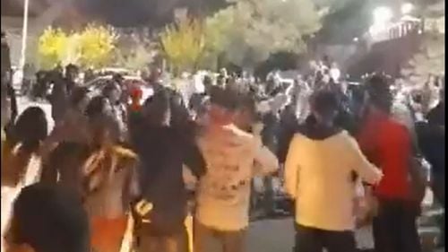 VIDEO Un iranian de 27 de ani, împușcat mortal pentru că a sărbătorit eliminarea echipei naționale de la Cupa Mondială / Iranienii au cântat și au dansat pe străzi, după meciul pierdut în fața SUA