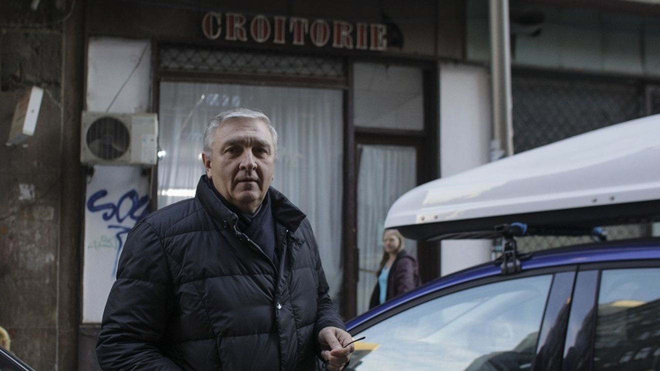 Fostul ministru Mircea Beuran, achitat definitiv / Chirurgul era acuzat de procurorii DNA că a luat mită 10.000 de euro pentru a scoate la concurs un post de asistent universitar