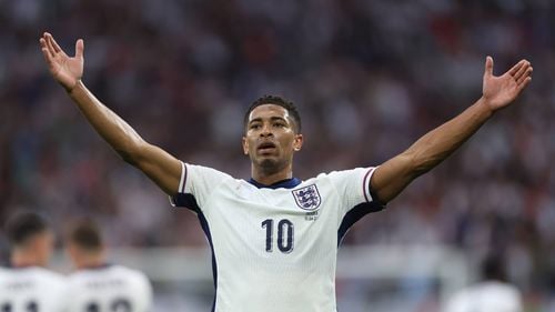 Jude Bellingham, eroul Angliei din meciul cu Slovacia, este anchetat de UEFA pentru că ar fi făcut un gest obscen după marcarea golului egalizator