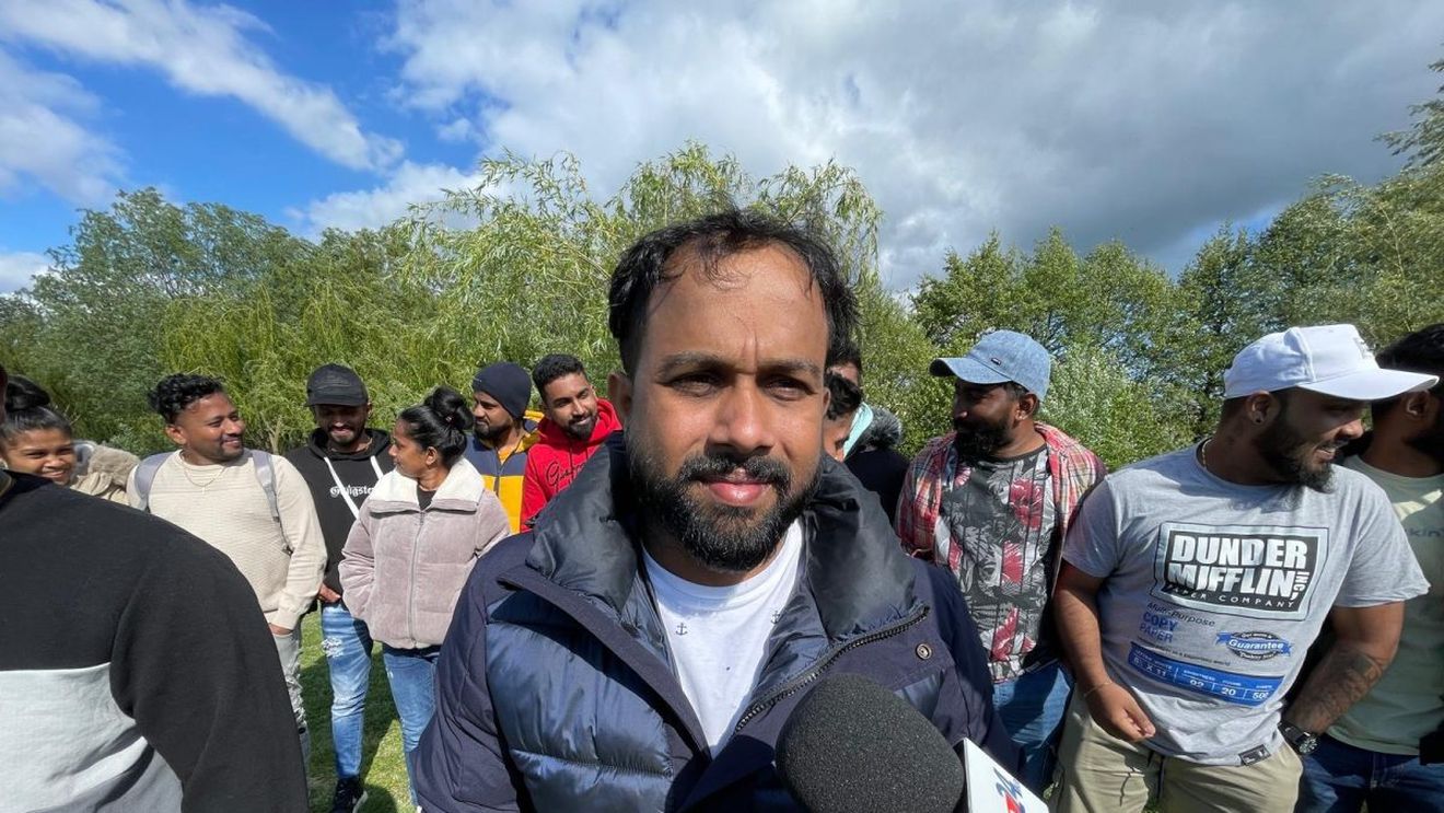 Noul an srilankez, sărbătorit de muncitorii care lucrează în județul Alba / Petrecere cu mâncare, DJ și jocuri, din Sri Lanka, pe malul Ampoiului
