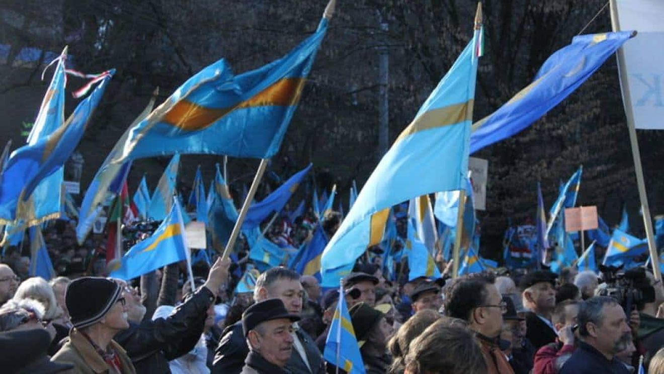 Mesaj agresiv al aleșilor locali din Ținutul Secuiesc: Autonomia este singura cale de urmat pentru Ţinutul Secuiesc/ Noi acest Centenar îl sărbătorim, lupta de o sută de ani a comunității noastre