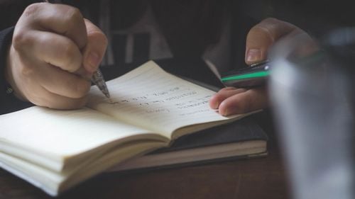 A studia în România sau într-o țară străină? Avantaje și dezavantaje, prin ochii unui fost student român în OIanda, care a ales în primul an de facultate să se întoarcă în țară