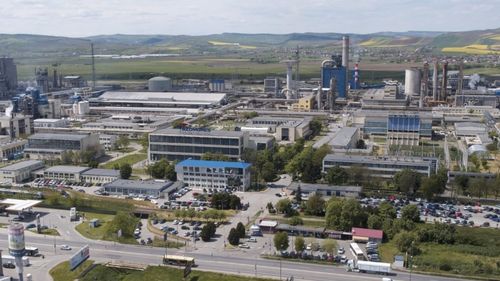 Guvernul a aprobat două scheme de ajutor de 82 de milioane de euro pentru întreprinderi care produc energie, primării sau asociații de dezvoltare intercomunitară/ A fost prelungită schema de ajutor pentru ALRO sau Azomureș
