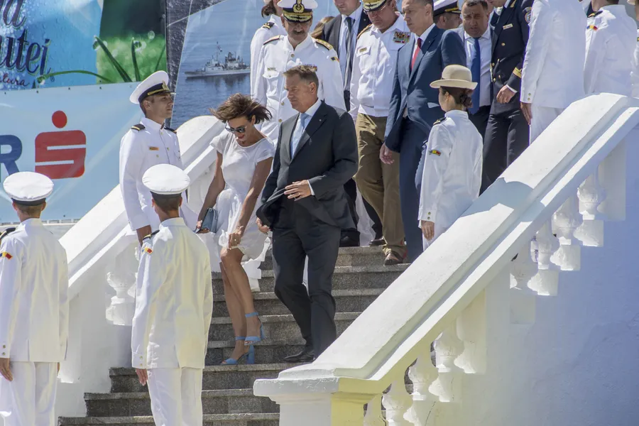 moda, carmen iohannis, tinuta carmen iohannis, carmen iohannis 2018 