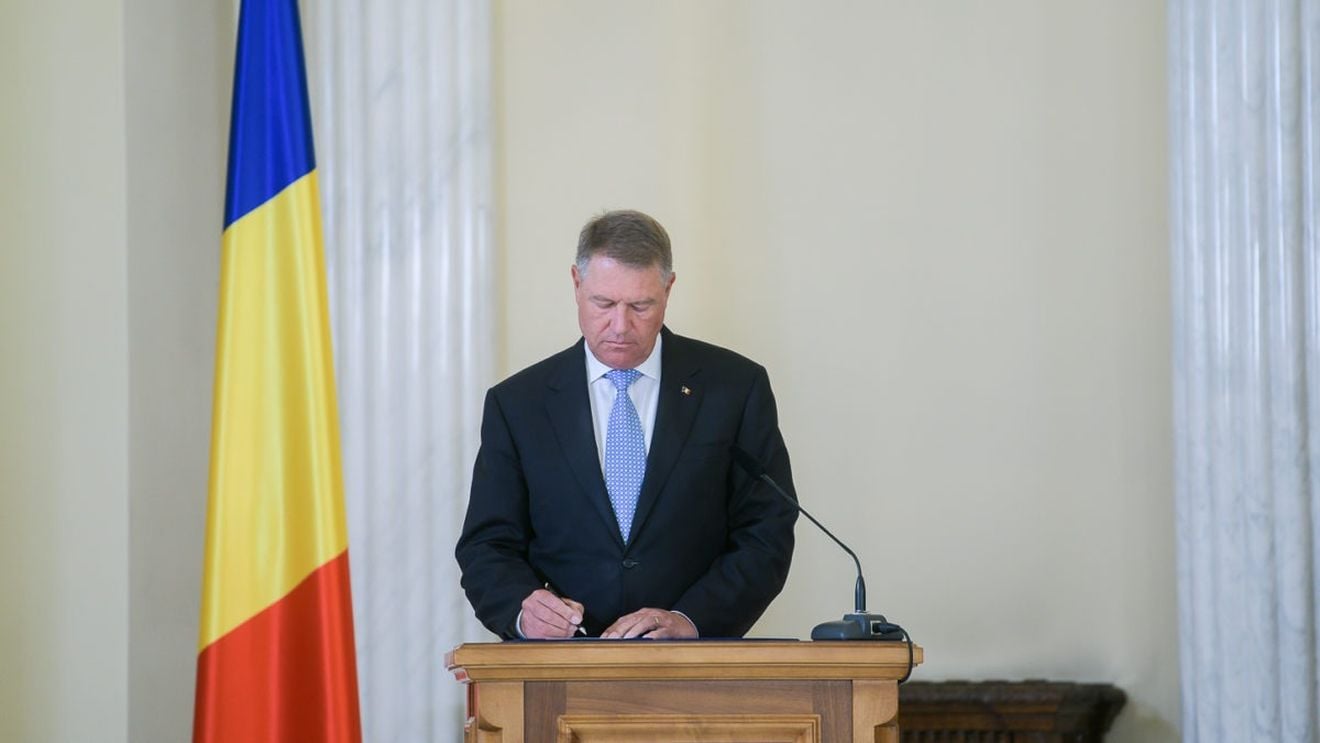 Klaus Iohannis, despre accidentul rutier din Ialomița: ”Lipsa de infrastructură ucide precum și corupția; nepăsarea criminală a pesediștilor costă vieți”