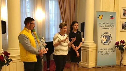 Propaganda rusă despre Crimeea prin expoziţii de fotografie în Bucureşti şi Cluj