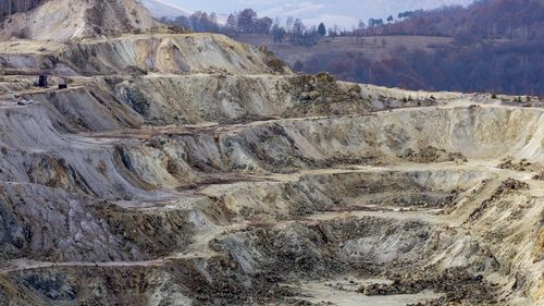 USR: Marcel Ciolacu refuză să spună dacă Roșia Montană Gold Corporation vrea prelungirea licenţei de exploatare la Roşia Montană