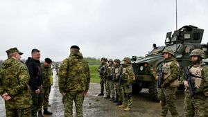 Președintele Croaţiei ameninţă că îşi va retrage toate trupele din NATO dacă Rusia va invada Ucraina. Premierul croat a respins declarațiile președintelui și a cerut scuze Ucrainei