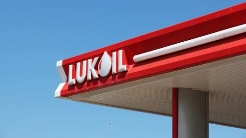Compania rusă Lukoil a înregistrat pierderi de 12,386 miliarde de dolari în 2025 în urma sancţiunilor americane