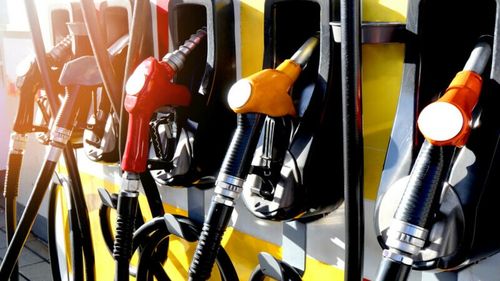 Accizele la carburanți, alcool și tutun vor crește gradual în perioada 2025-2026, conform proiecției Ministerului de Finanțe
