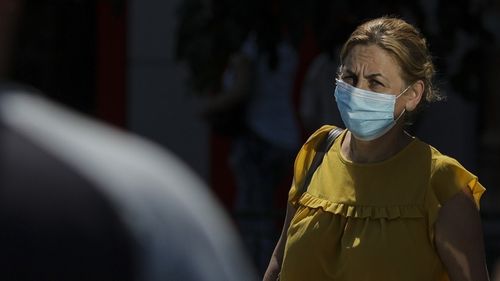 Cinci mituri despre purtarea măștilor de protecție, contrazise de specialiști