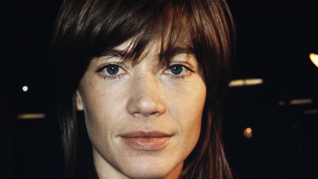 Françoise Hardy, cântăreață franceză de muzică pop și muză a modei, a murit la vârsta de 80 de ani
