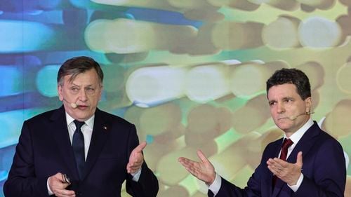 Nicuşor Dan conduce în București, mai puțin în Sectorul 5, unde a preluat conducerea George Simion / Crin Antonescu conduce în Satu Mare, Mureş, Harghita şi Covasna