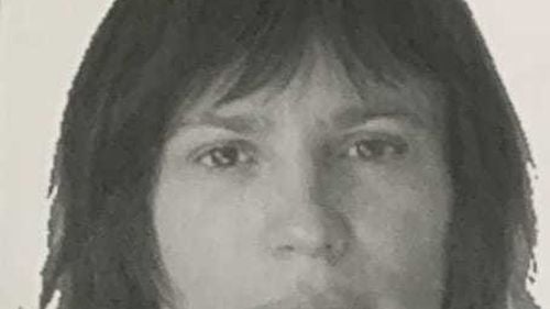 Femeie refugiată din Ucraina, căutată de poliţişti după ce a plecat dintr-un centru al Primăriei Braşov şi nu s-a mai întors de trei zile