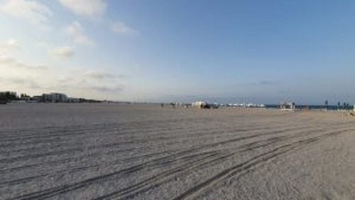 Prima plajă din Mamaia care se închide în plin sezon estival. Firma acuză că lărgirea plajelor a dus la „moarte rapidă și sigură”