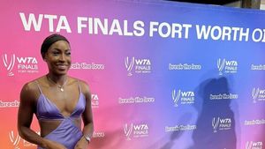 Coco Gauff și Maria Sakkari joacă finala turneului de la Washington