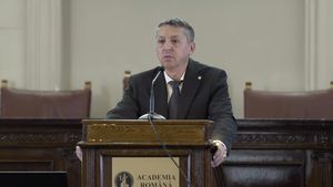 Daniel David anunță că își va da demisia din funcția de ministru al Educației dacă moțiunea simplă depusă de AUR va fi adoptată