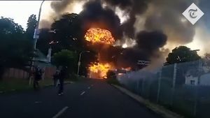VIDEO Nouă persoane au murit și alte 40 au fost rănite în urma unei explozii în apropiere de Johannesburg/ Momentul exploziei din Africa de Sud